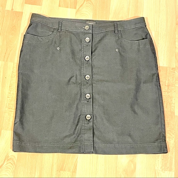 Mexx Dresses & Skirts - MEXX Button Front Skirt